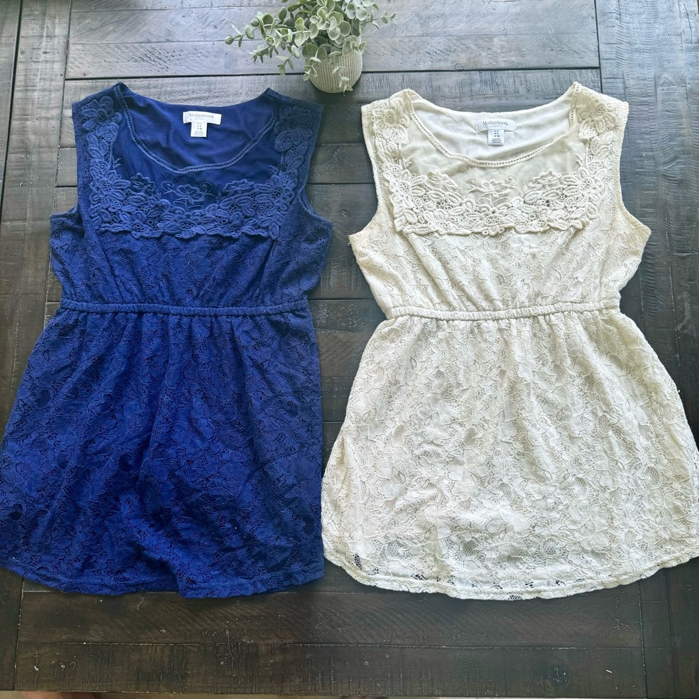 Bundle of 2 Motherhood Maternity sleeveless lace tops
